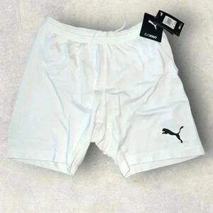 NWT puma white‎ evo knit/ dry cell shorts size youth XL